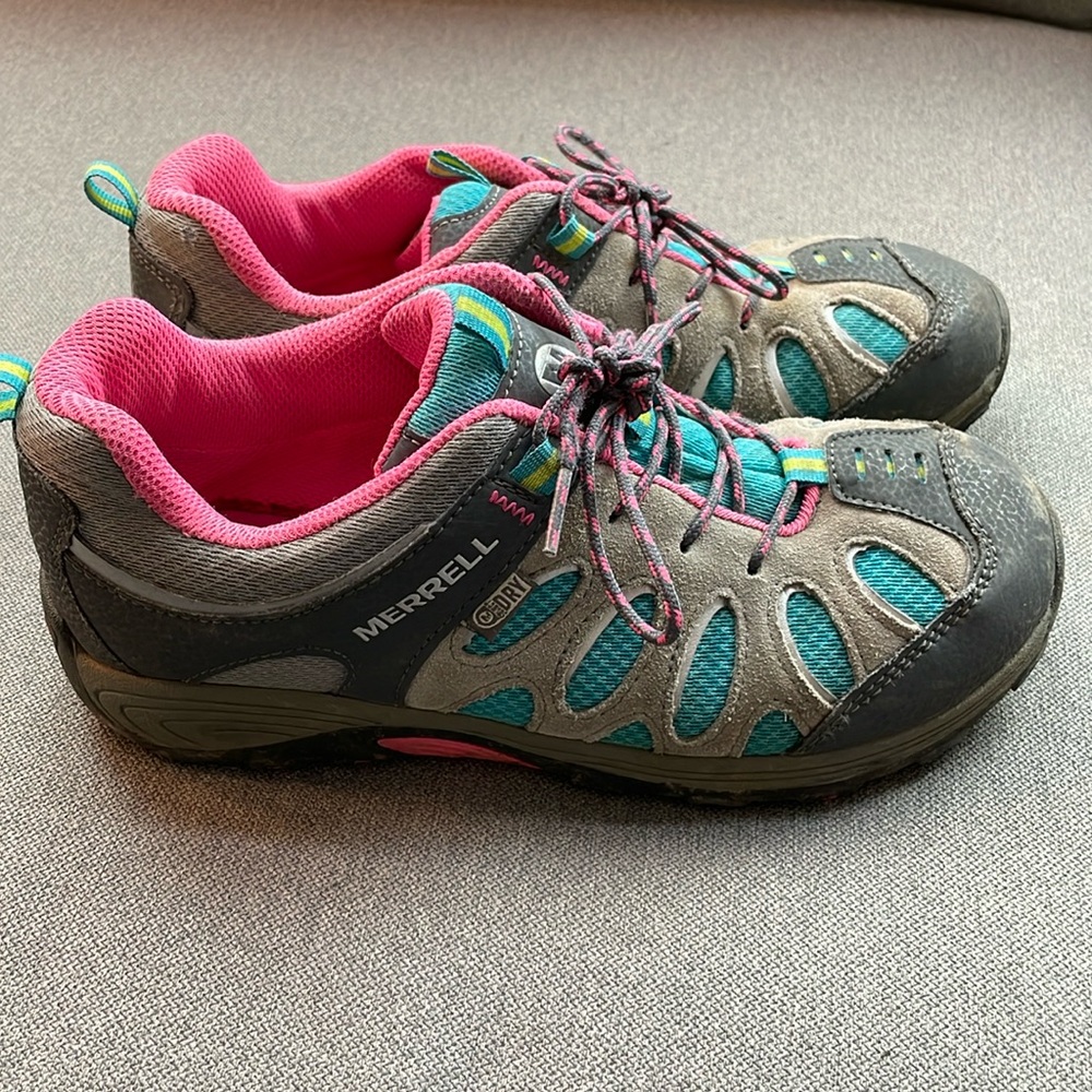 Merrell Girls Kids Hiking Boots Shoes 5 / 36